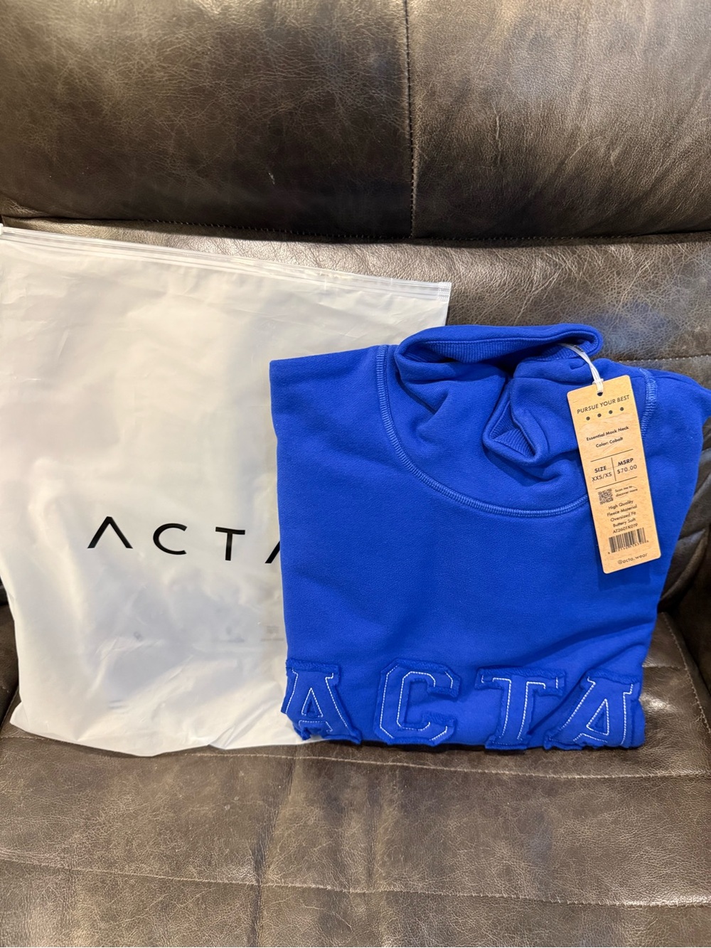 ACTA Cobalt Mockneck